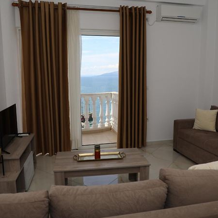 Saranda Apartaments Meta 外观 照片