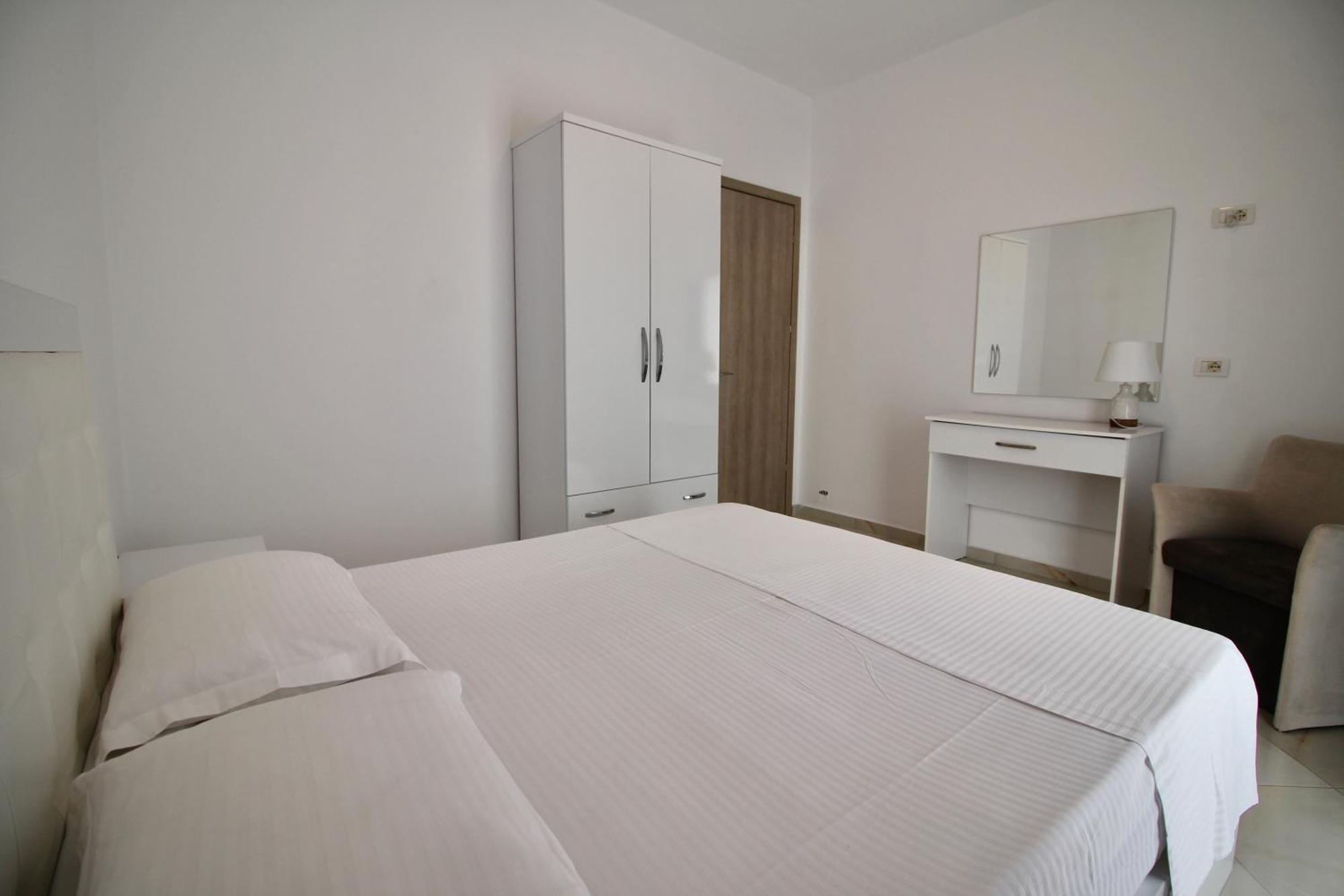 Saranda Apartaments Meta 外观 照片
