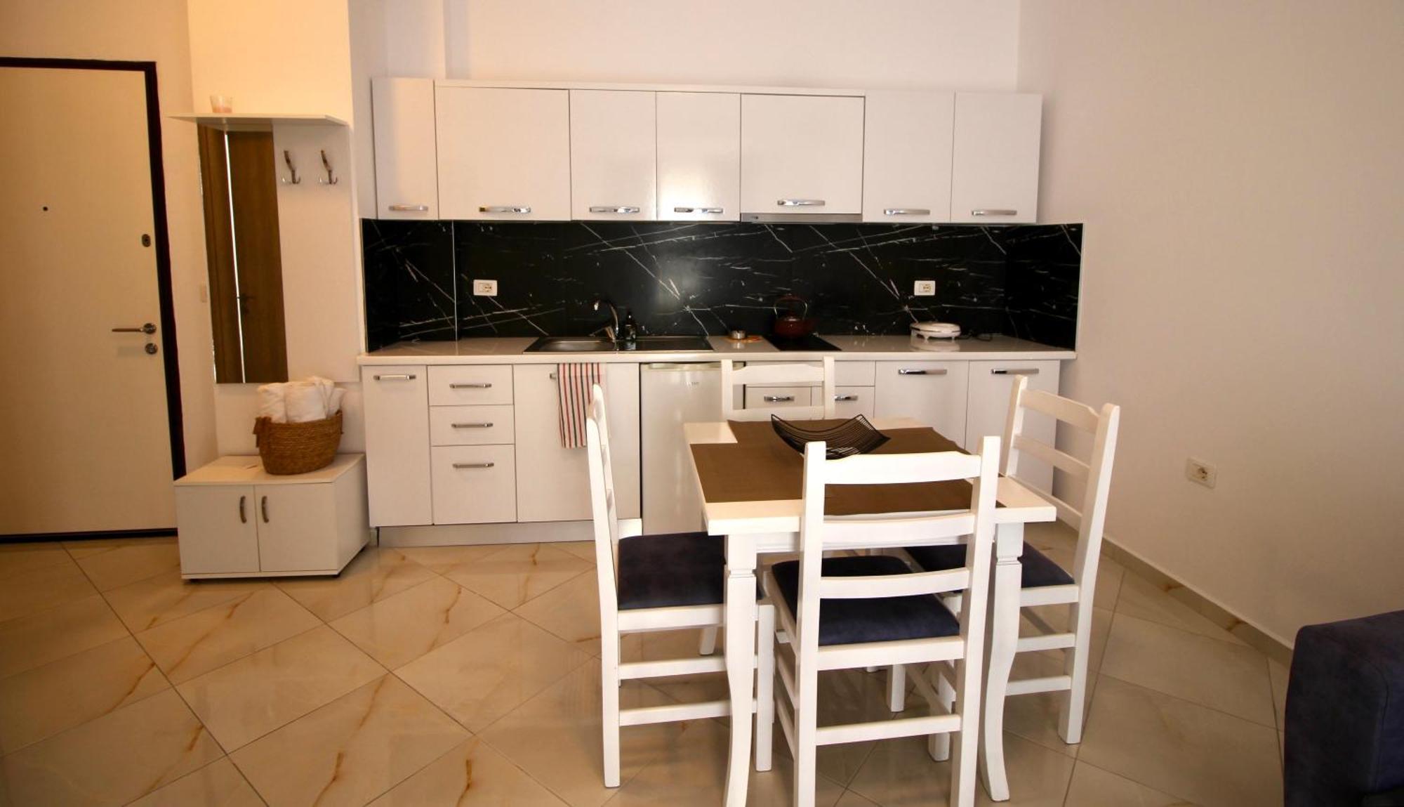 Saranda Apartaments Meta 外观 照片